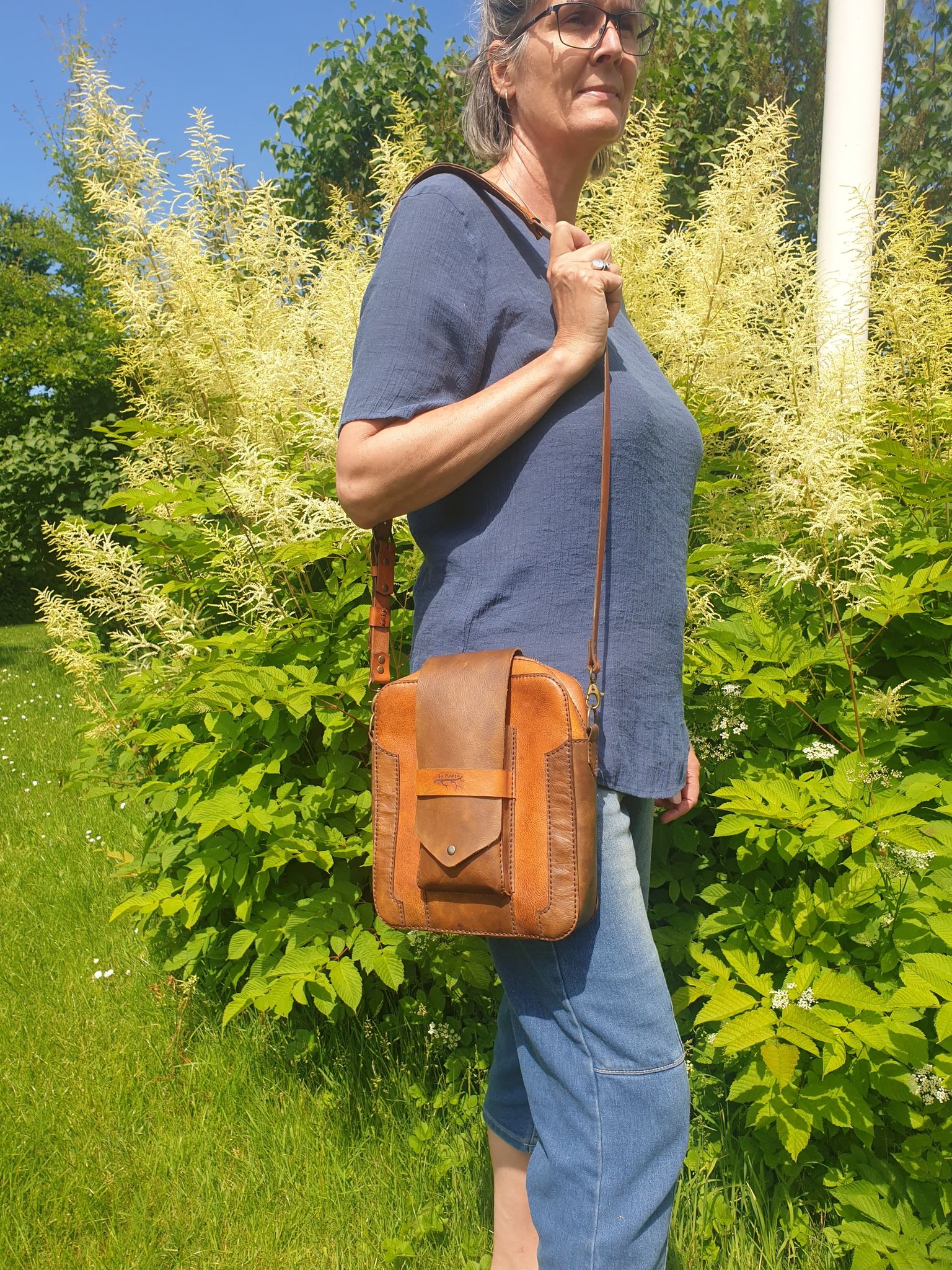Andre messenger bag
